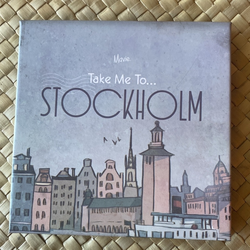 Mavie Take Me To Stockholm Eyeshadow Palette